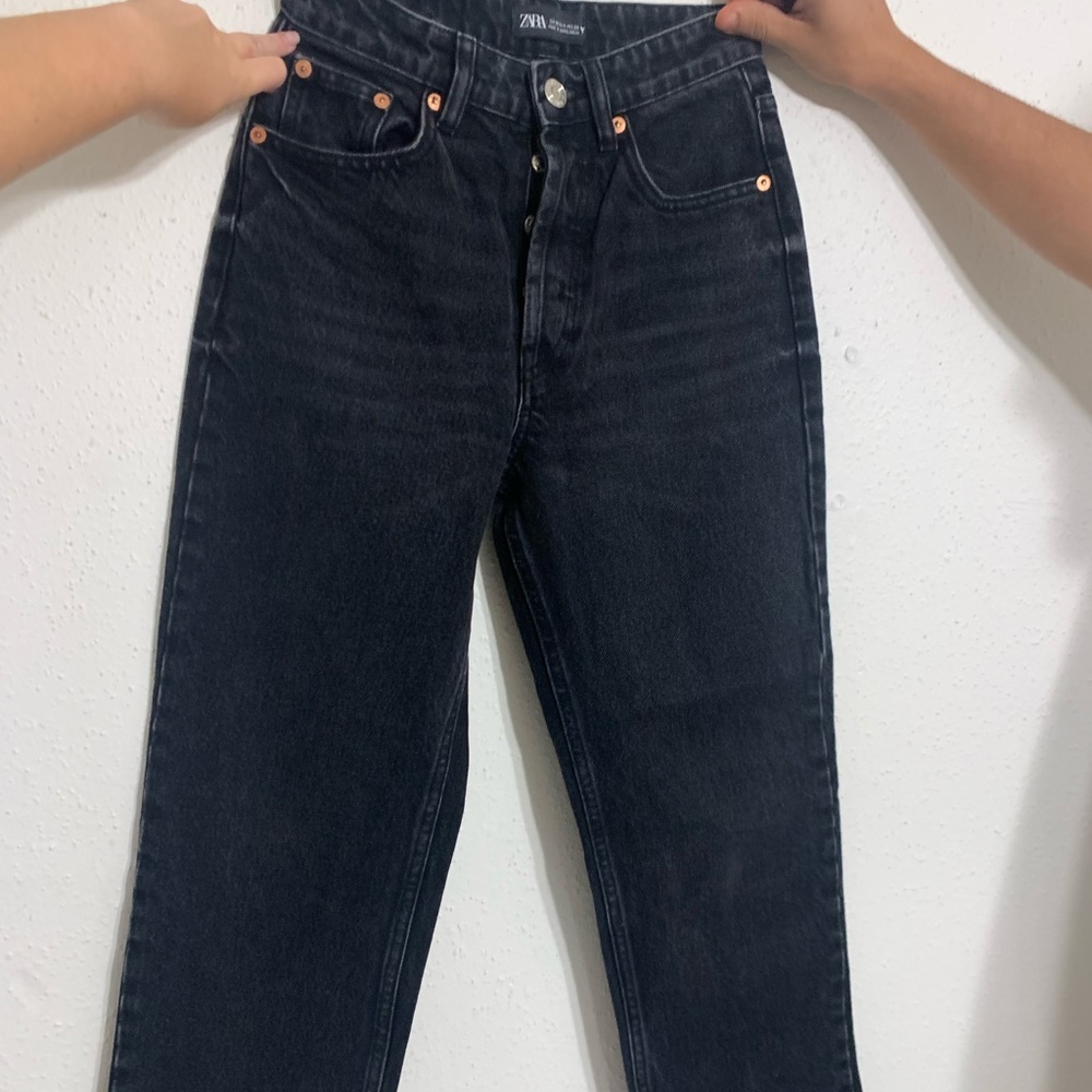 Straight leg high waisted Zara jeans